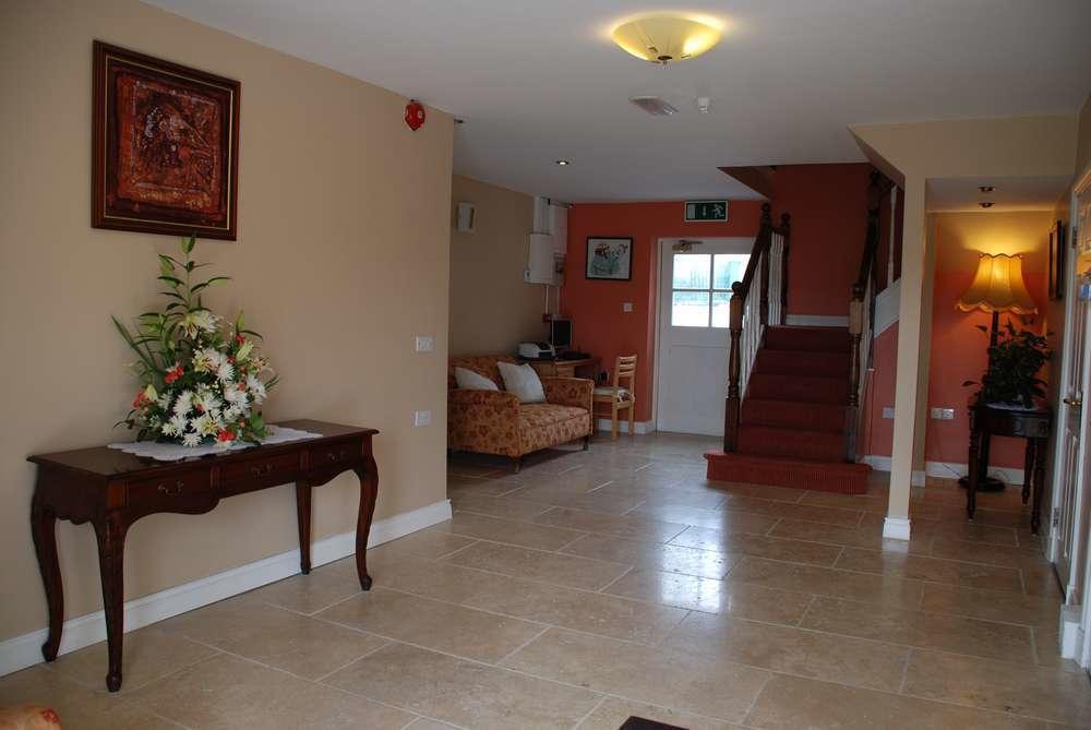 โอไบรอันส์ แคชเทล ลอดจ์ Bed & Breakfast คาเชล ภายนอก รูปภาพ