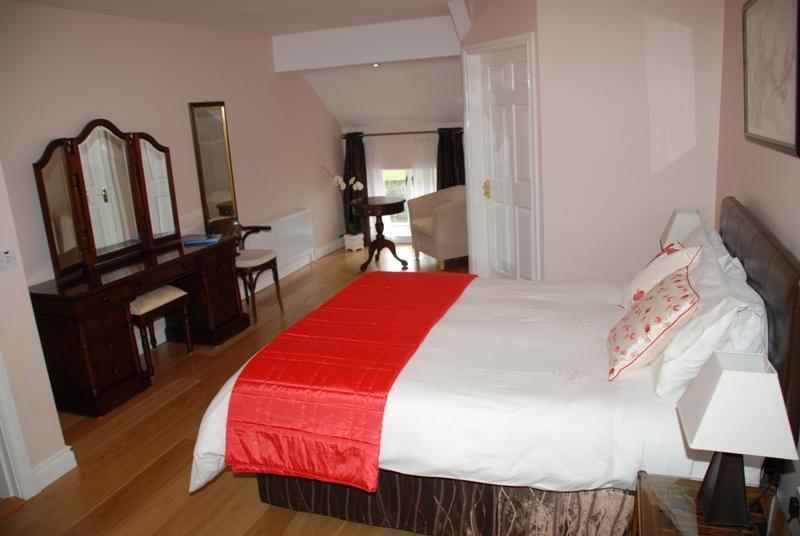 โอไบรอันส์ แคชเทล ลอดจ์ Bed & Breakfast คาเชล ห้อง รูปภาพ